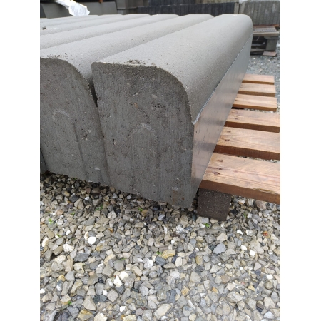 Krawężnik betonowy najazdowy 100x22x15 cm