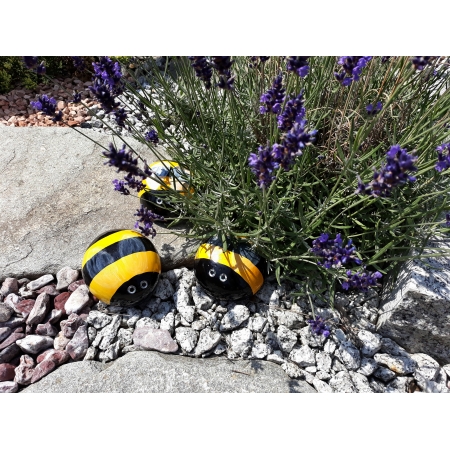 dekoracja-ozdoba-ogrodowa-z-kamienia-pszczola