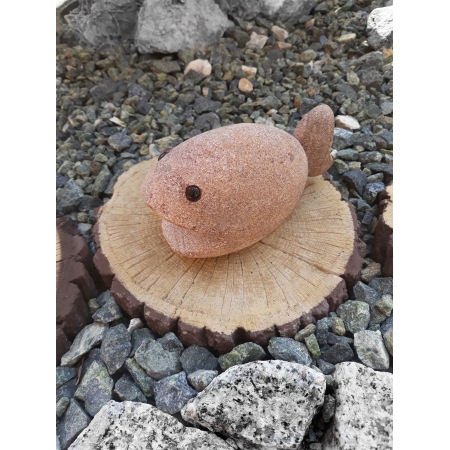 dekoracja-z-kamienia-do-ogrodu-ryba